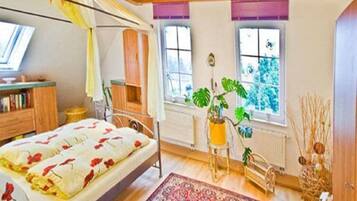 Apartment, 2 Bedrooms | 2 bedrooms, free WiFi, bed sheets