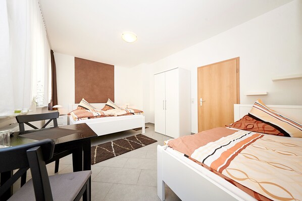 Chambre Triple, baignoire