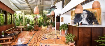 자카란다 호텔 & 정글 가든