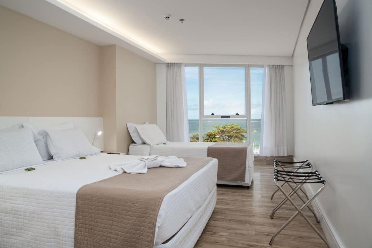 1 soverom, allergitestet sengetøy, safe på rommet og skrivebord