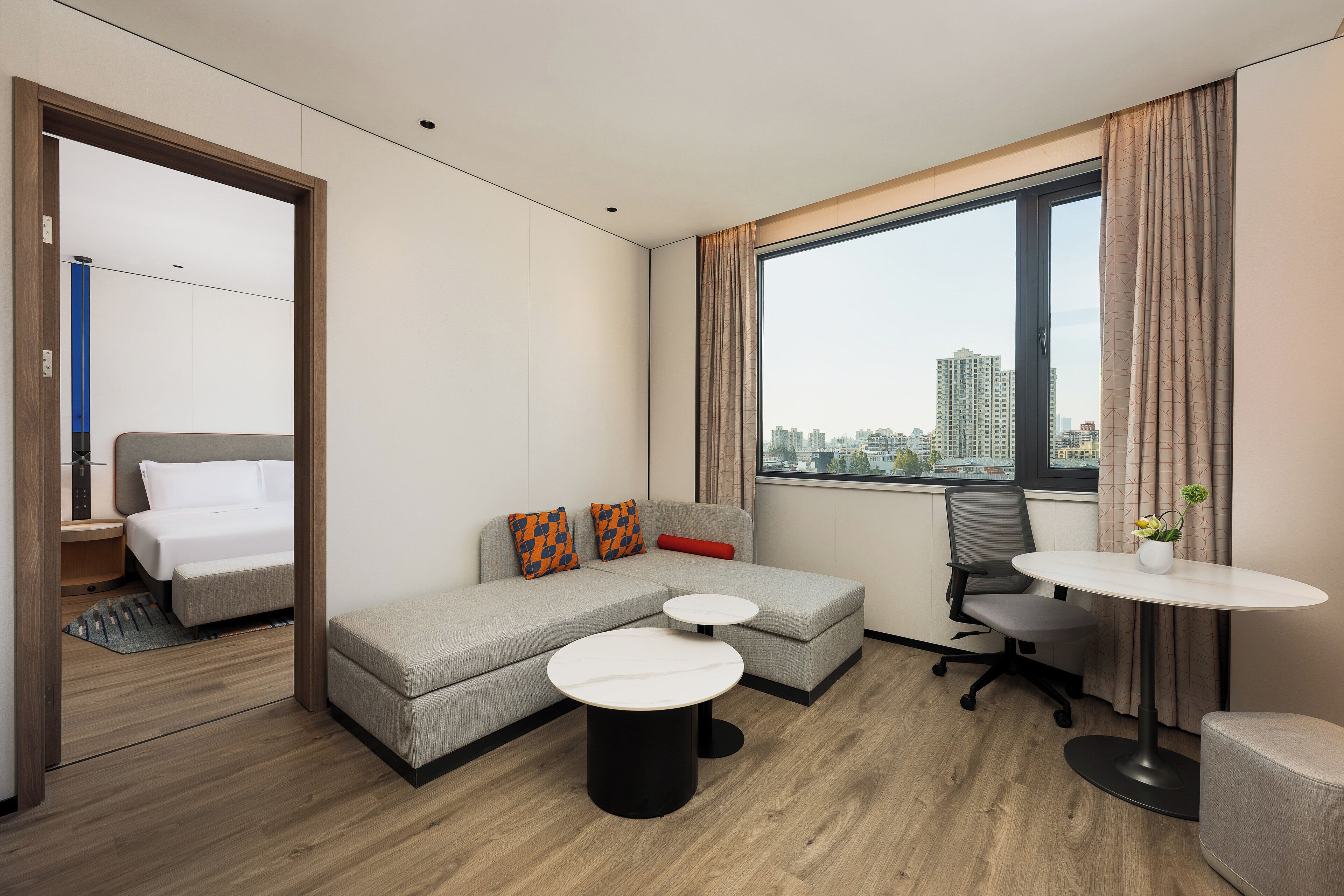 1 Bedroom Suite | Living area