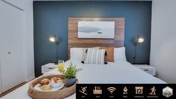 Superior Chalet, 4 Bedrooms, Kitchen, Lake View | 1 bedroom, premium bedding, desk, blackout drapes