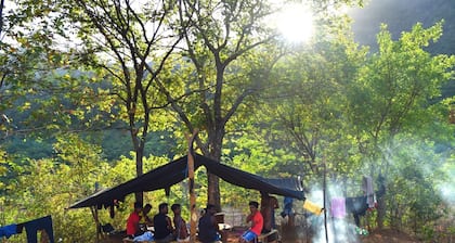 Meemure isabulana resort - Hostel