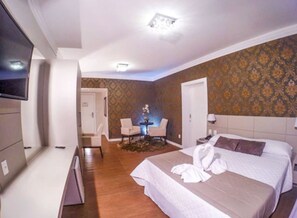 Deluxe Double Room | 1 bedroom, minibar, desk, free WiFi