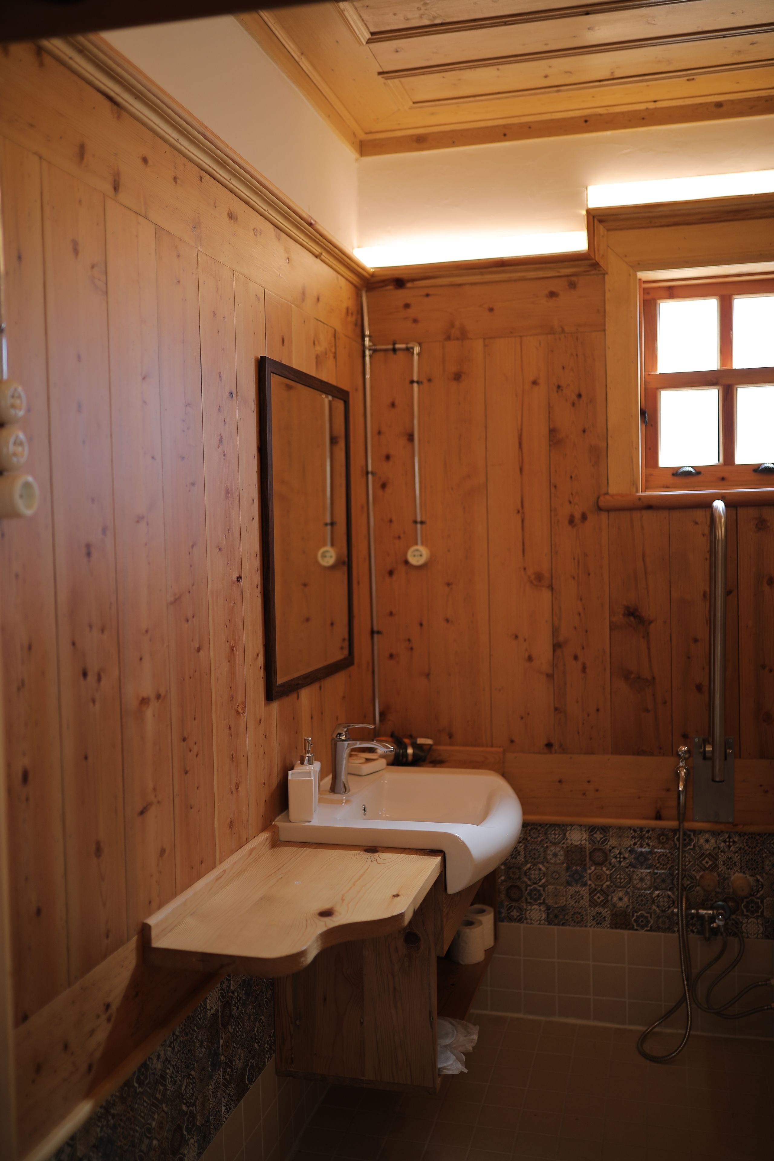 double room | free minibar, desk, soundproofing, iron/ironing board