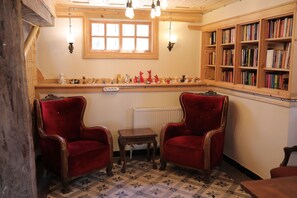 ロビーラウンジ