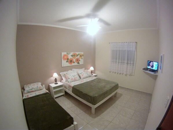 Luxury Triple Room | Blackout curtains, soundproofing, iron/ironing board, free WiFi - Pousada Golden House (Aguas de Sao Pedro)