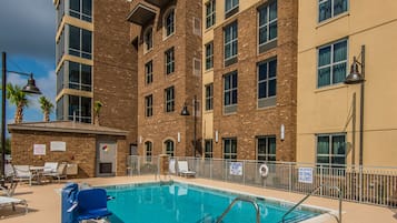 Seasonal outdoor pool