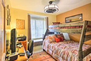 3 habitaciones, tabla de planchar con plancha, internet y ropa de cama 