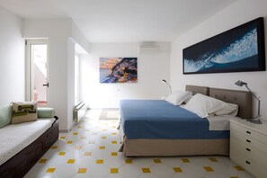 3 habitaciones y caja de seguridad en la habitación 