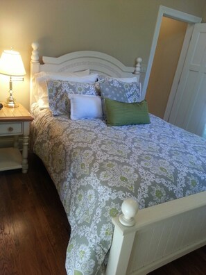 1 chambre, fer et planche à repasser, accès au Wi-Fi (inclus)