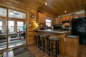 Cabin (Aster) | Dapur peribadi | Peti sejuk, ketuhar gelombang mikro, ketuhar, dapur