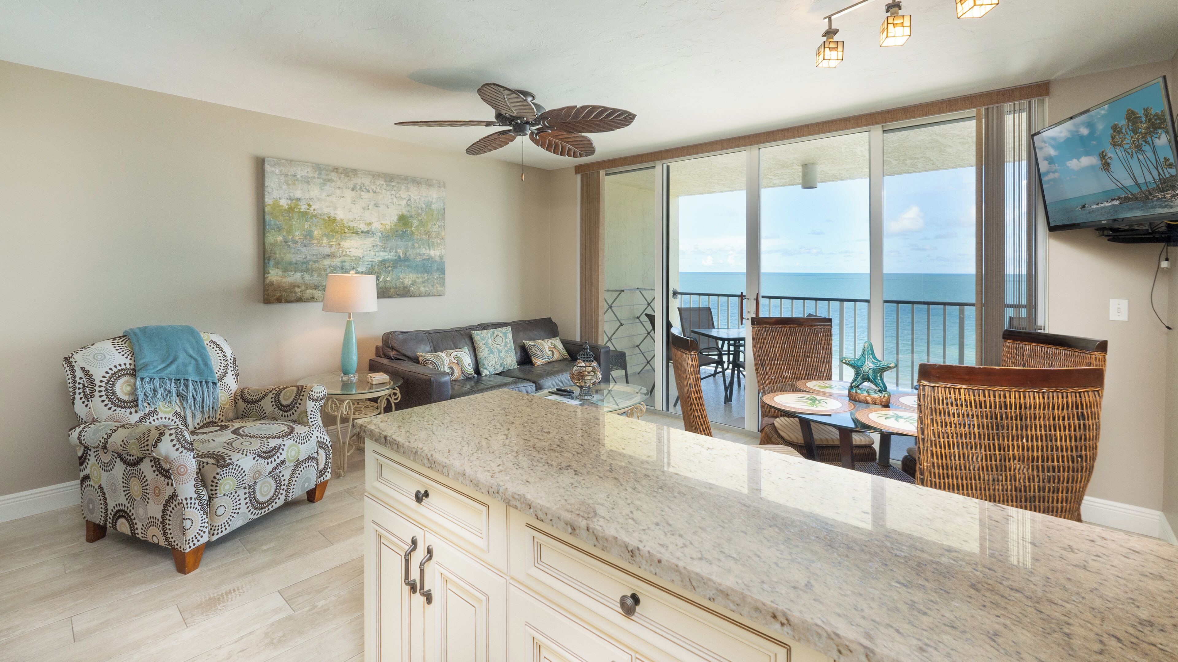 Televisión de pantalla plana y reproductor de DVD 