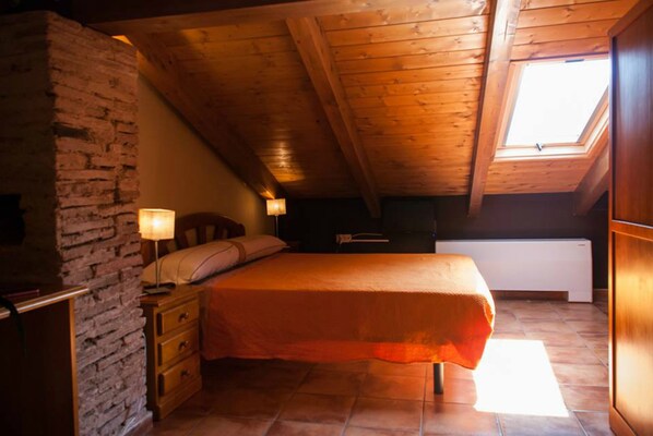1 bedroom, in-room safe, blackout curtains, rollaway beds