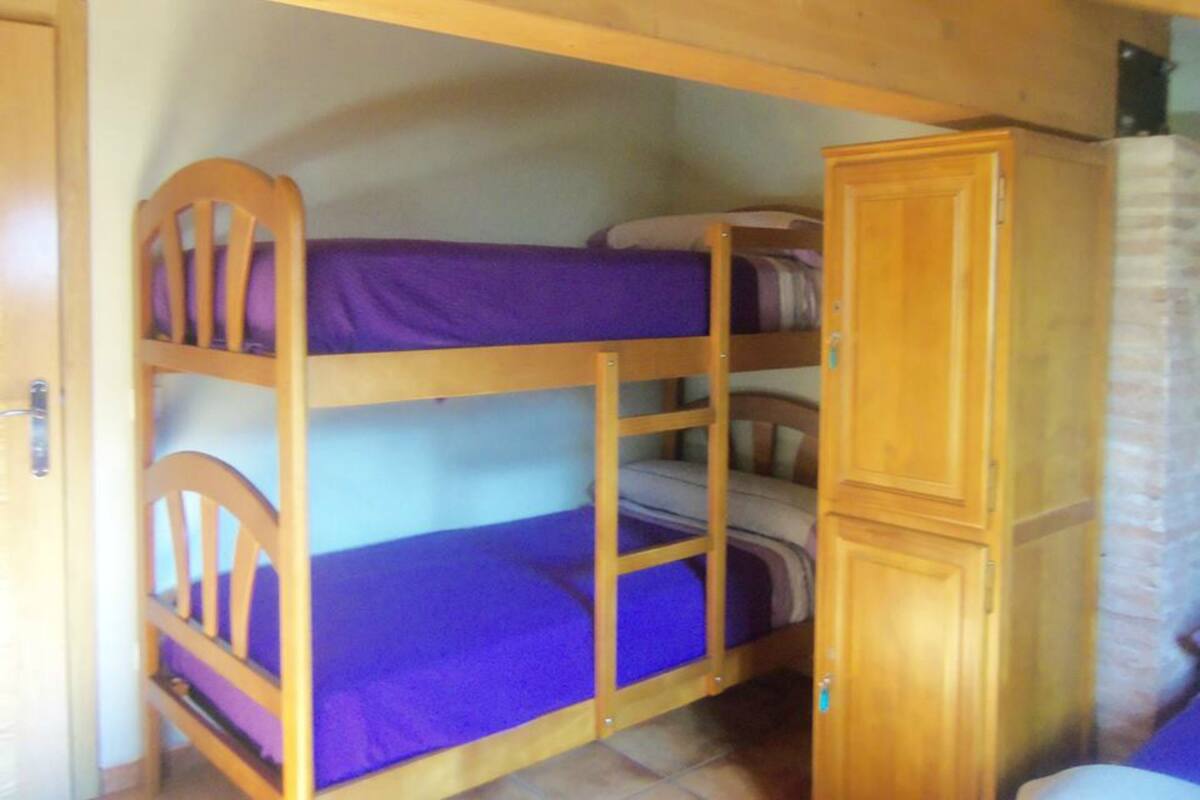 Family Room, Shared Bathroom (8 people) | 1 bedroom, in-room safe, blackout curtains, rollaway beds