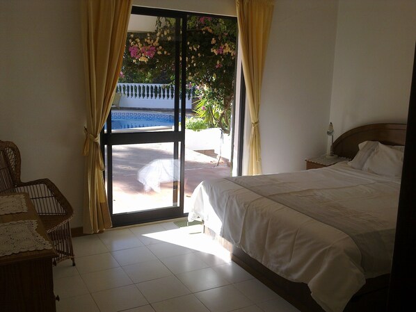5 bedrooms, in-room safe, iron/ironing board, free WiFi - Elegant Villa With Private Pool For 2-10 People Tavira (Tavira)