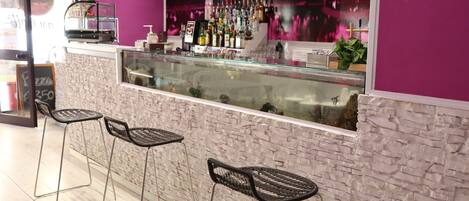 Bar (en la propiedad)