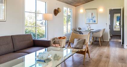 Beautiful home in Græsted with kitchen