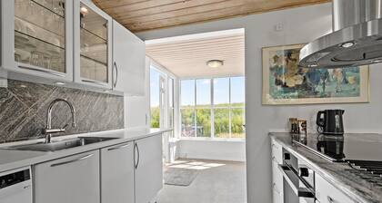 Beautiful home in Græsted with kitchen