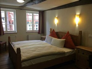 1 chambre, bureau, Wi-Fi, literie fournie