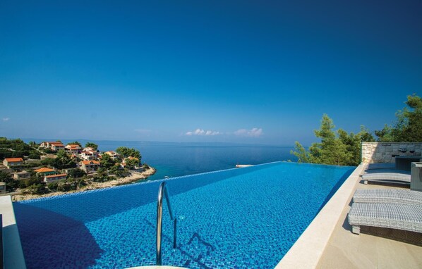 Alberca al aire libre 