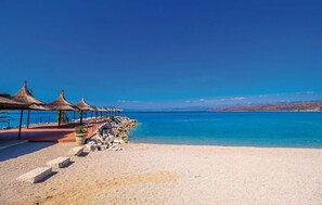 Nära stranden och fiske