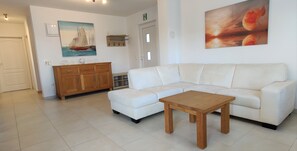 Televisión y reproductor de DVD 