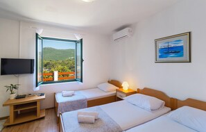 2 bedrooms, free WiFi, bed sheets