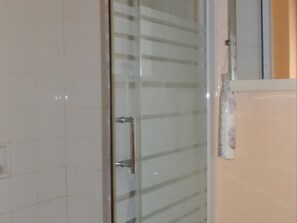 Unclassified image, 2 of 16, button