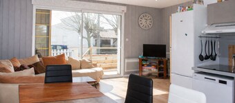 Spacious house 400m from the beach