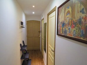 Interior - Near Croisette, central, internet, air conditioning (Cannes)