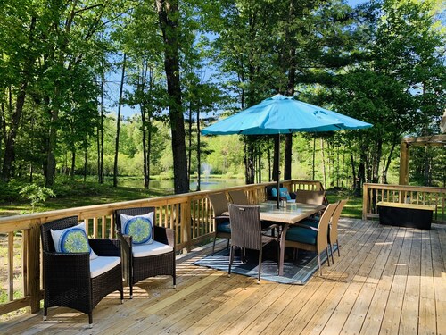  Pine Creek Cove 3 Bed 2 Bath Secluded, pond/creek! WiFi & Sat. Near Trails