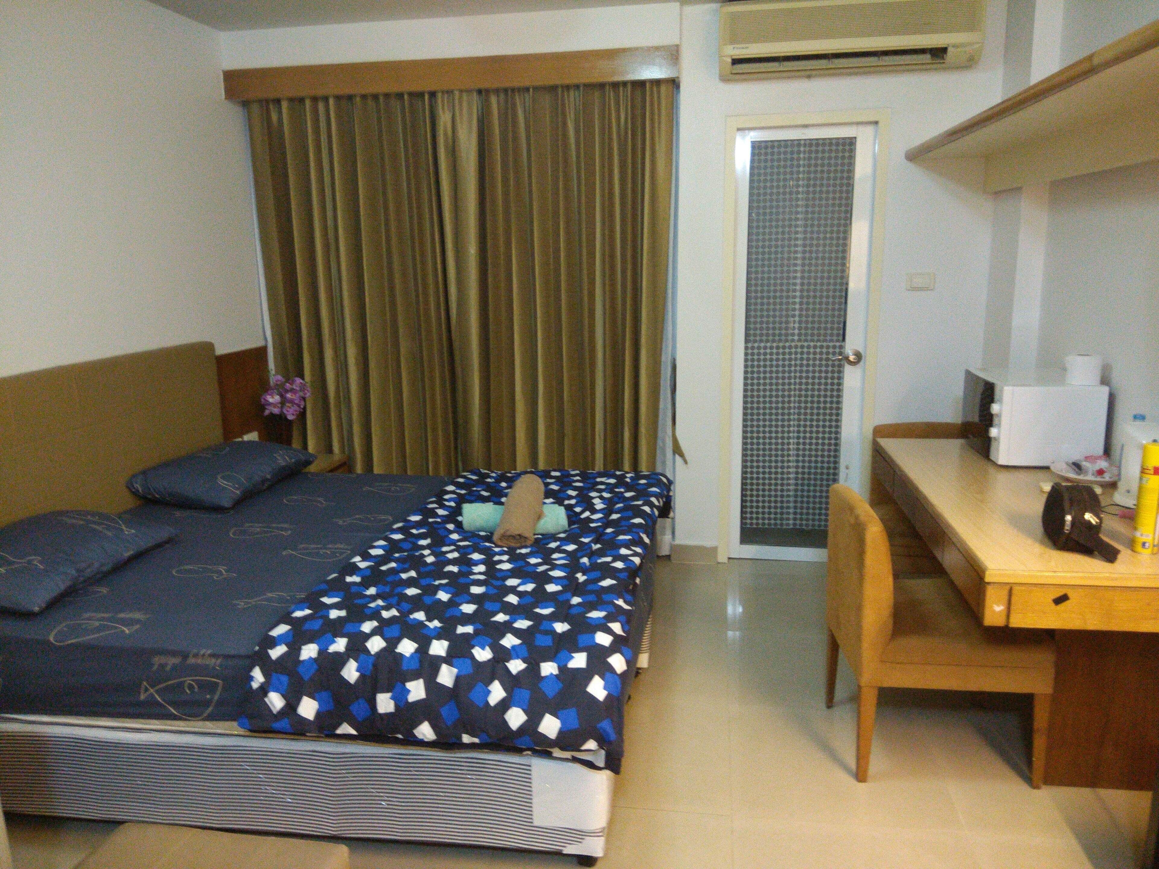 1 slaapkamer, een strijkplank/strijkijzer, internet, beddengoed