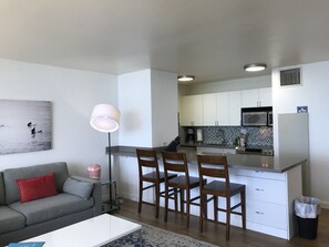 Smart-TV, DVD-Player, Stereoanlage