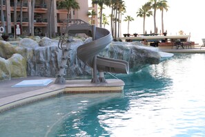 Outdoor pool, a heated pool - As seen on HGTV! Sonoran Sea, Beach Front, Stunning Ocean Views,2B/2B, 8th Floor (Puerto Peñasco)