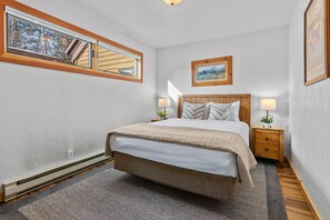 1 soverom, strykejern/-brett, wi-fi (inkludert) og sengetøy