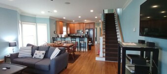 Great Ocean Views - right across the street from the beach!