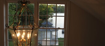 Lakefront Cottage on a Quiet Cove plus Kayaks, Canoe & Pedal Boat