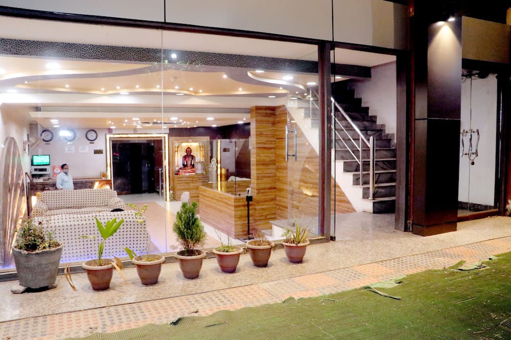 Hotel Riya Palace - Idgah Railway Station Agra