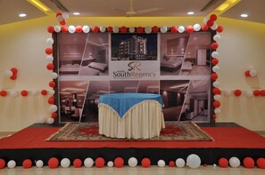 Restaurant - Hotel South Regency (Kanayannur)