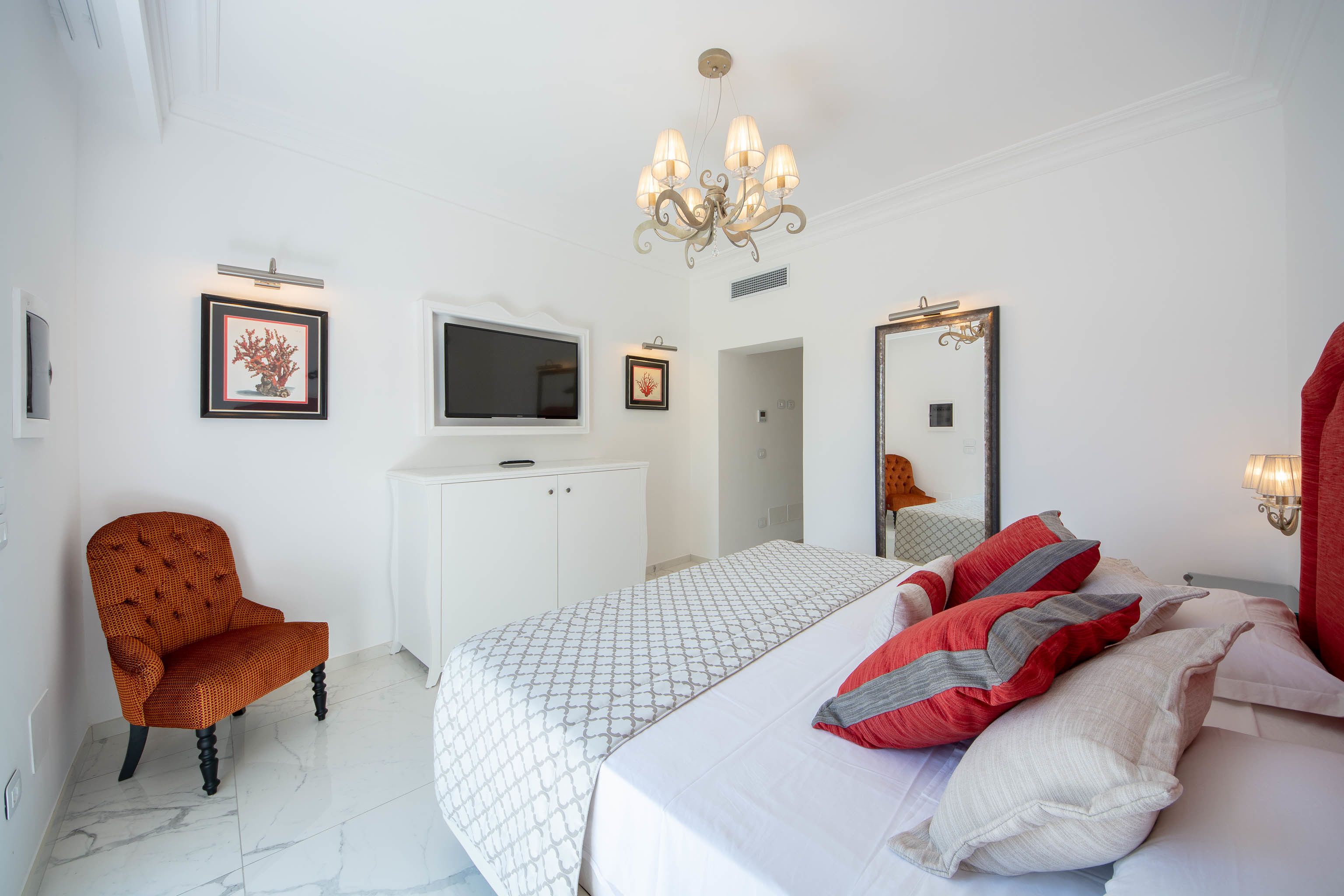 junior suite, terrace, sea view | premium bedding, minibar, in-room safe, individually decorated