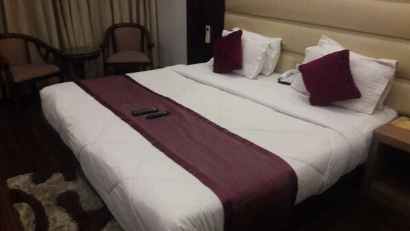 In-room safe, free WiFi