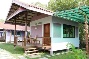 Standard Bungalow | Bed sheets - Ko Nokyai Resort (Tha Mai)