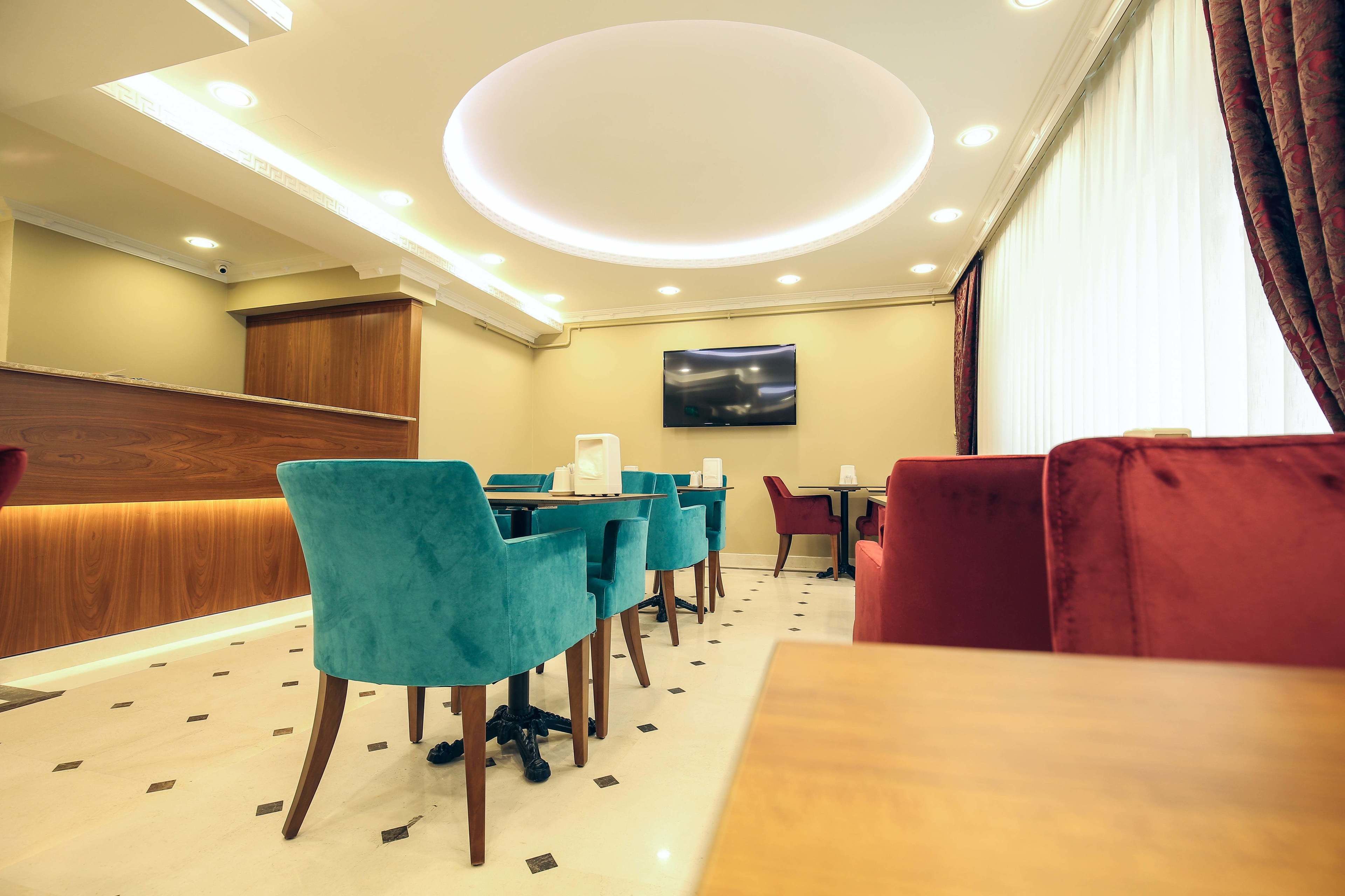 每日付費供應吃到飽早餐