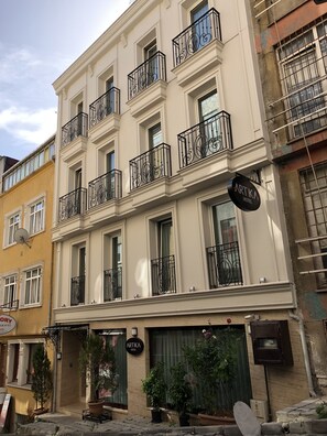 Entrée de l’hébergement