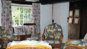 Reception - Wheelgate Guest House (Coniston)