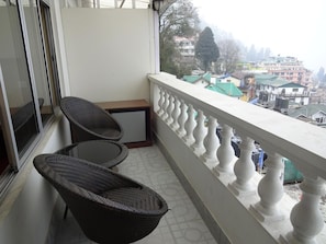 Balcony - Hotel White Yak (Darjeeling)