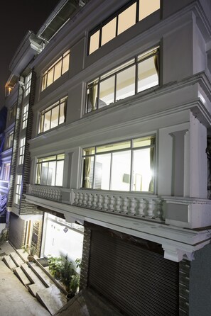 บริเวณภายนอก