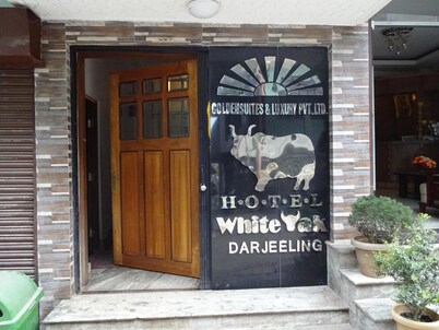 Hotel White Yak