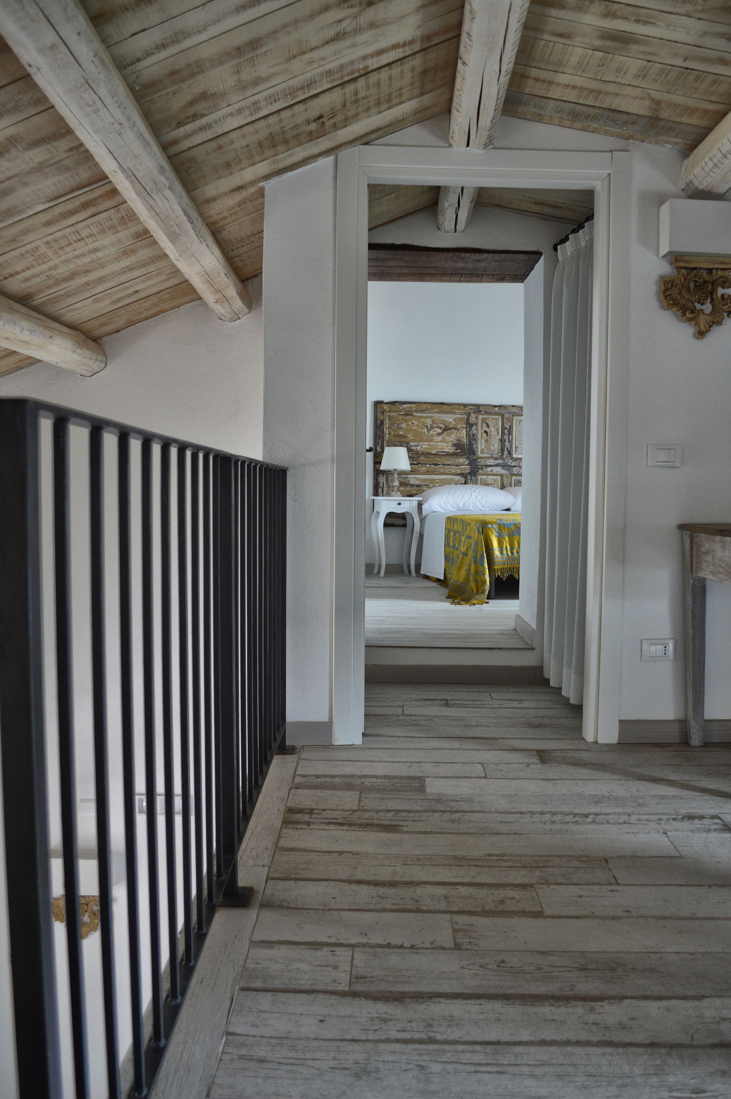 Family Room | 1 bedroom, premium bedding, desk, iron/ironing board